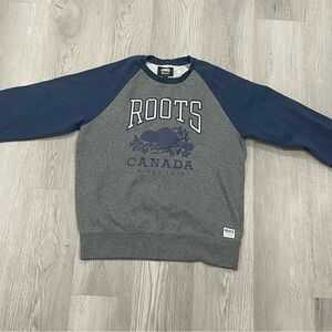Roots Men's Navy and Gray Crewneck Sweater